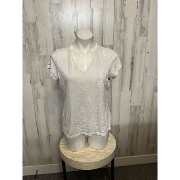 White v neck shirt - Picture 1 of 6